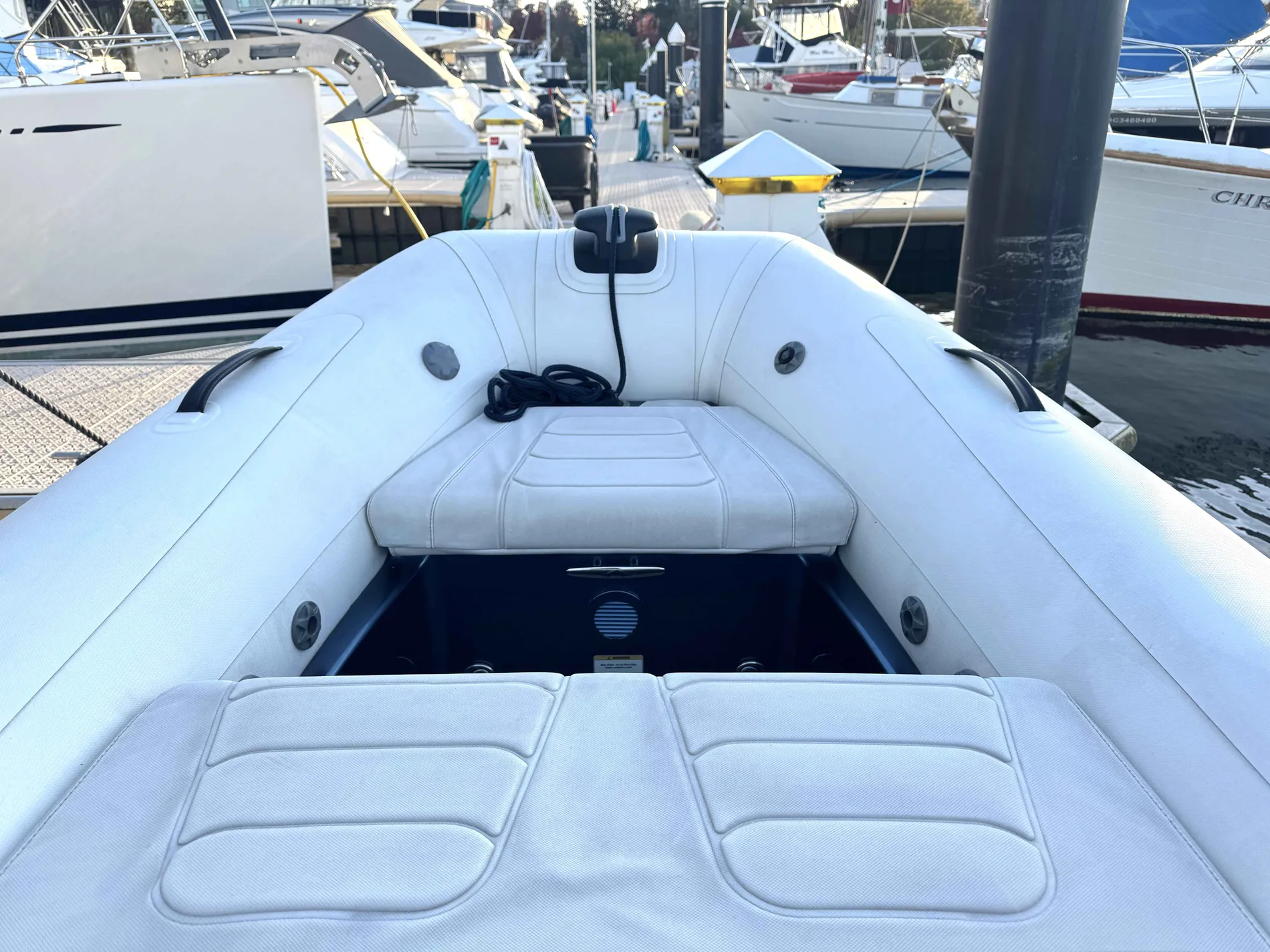 Pre-Owned 2020 Monte carlo yachts MCY 70 for Sale | Vancouver, BC | M&P Yacht Centre | 671c41a6e0487651320fbc50
