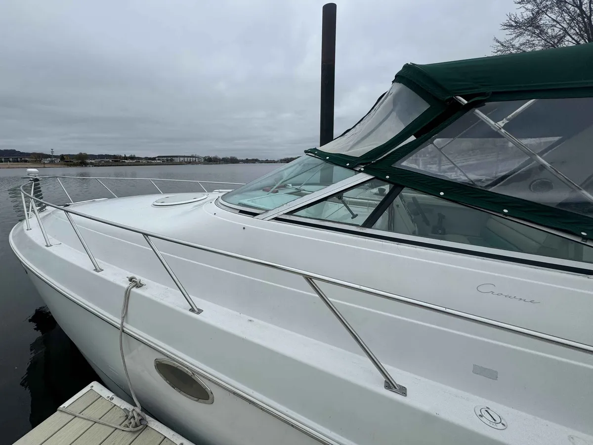 boat-carouselImage-image