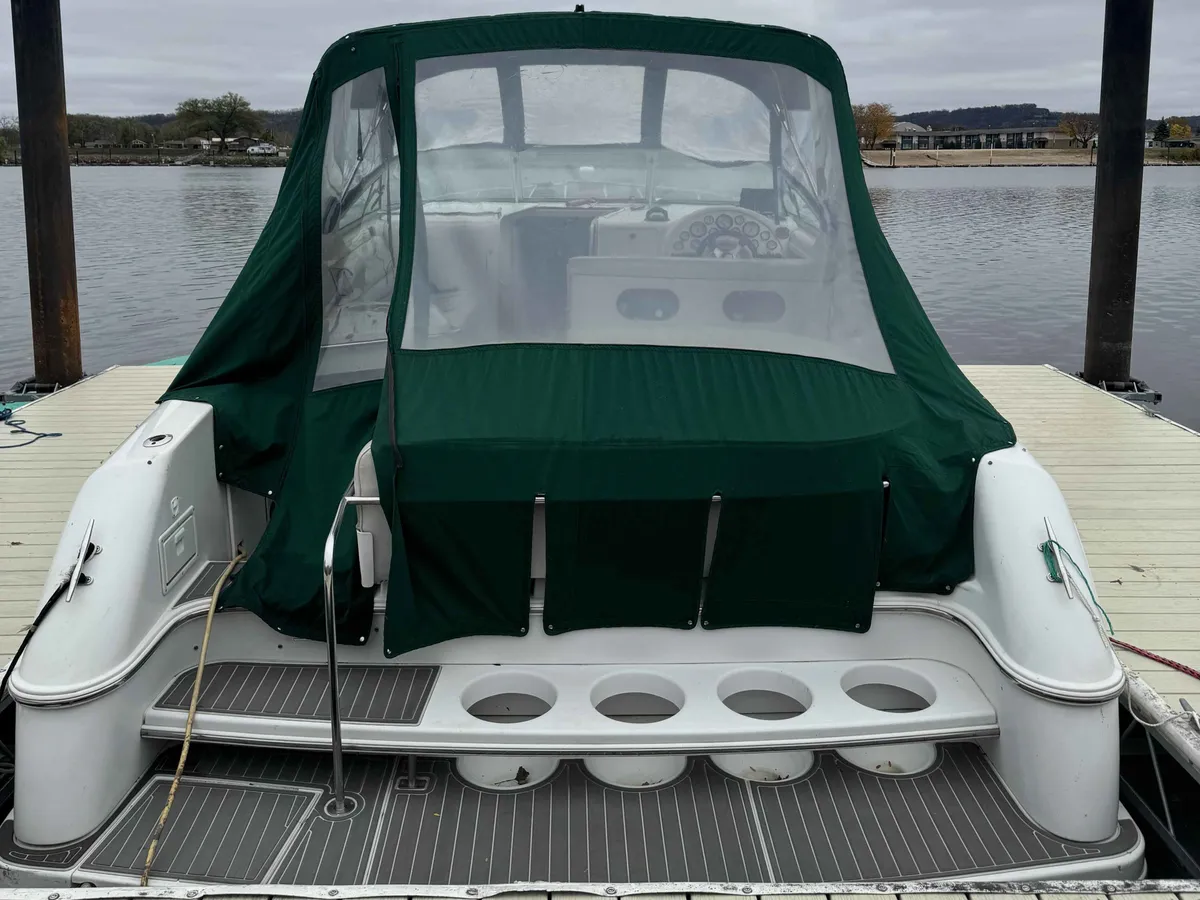 boat-carouselImage-image