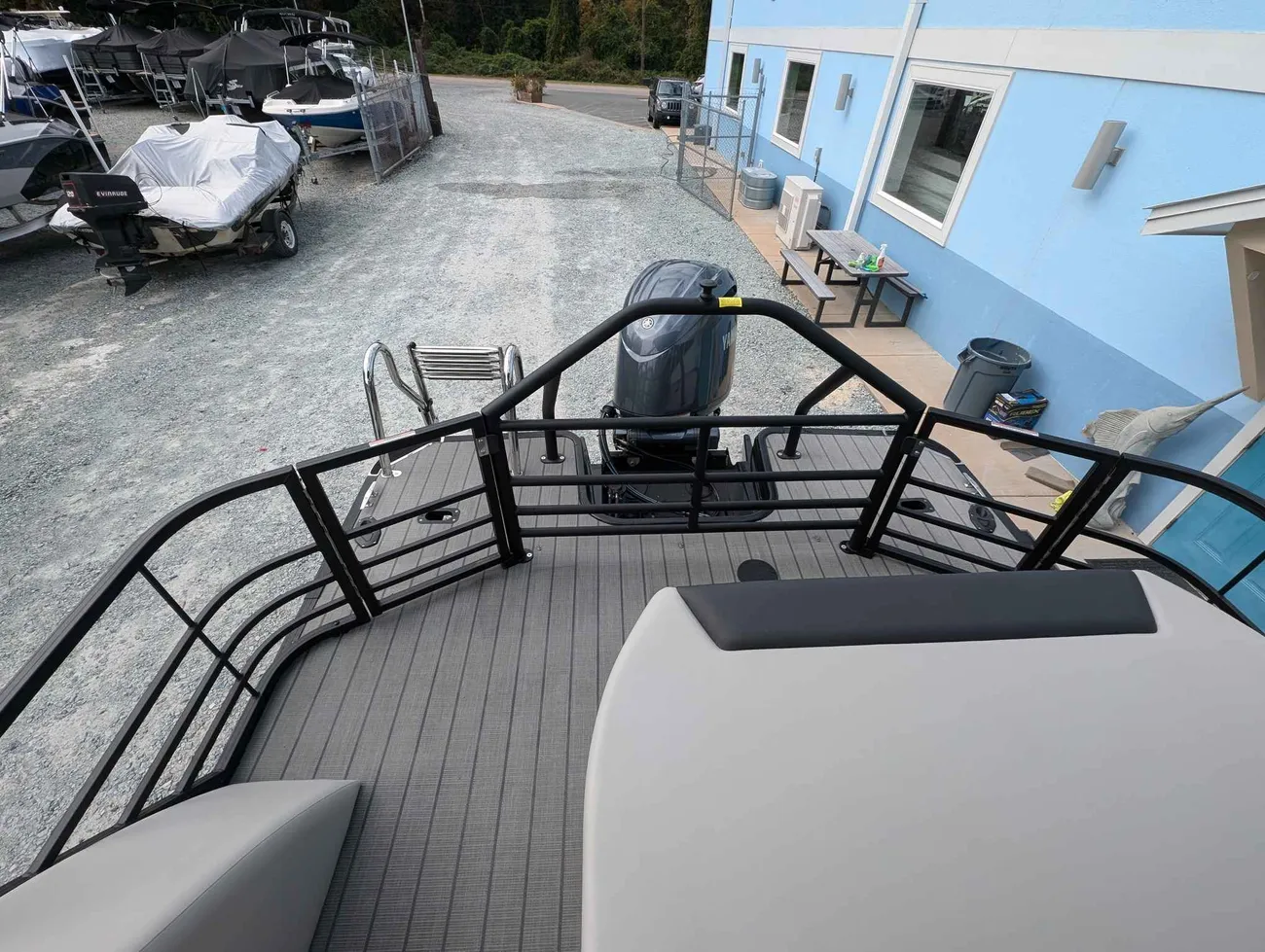 2025 SunChaser Geneva Sport 25 SB DH-17