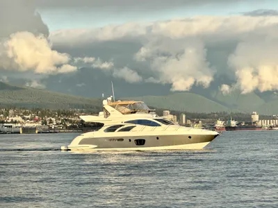 Pre-Owned 2011 Azimut 55E for Sale | Vancouver, BC | M&P Yacht Centre | 67568c362d1d176a550650bf