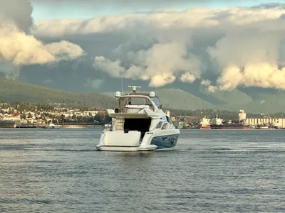 Pre-Owned 2011 Azimut 55E for Sale | Vancouver, BC | M&P Yacht Centre | 67568c362d1d176a550650bf