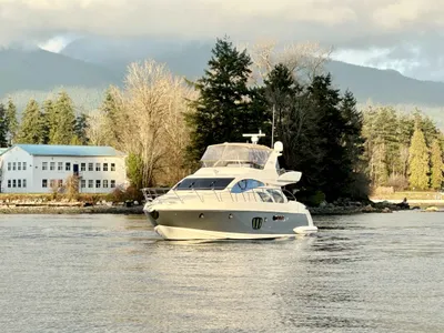 Pre-Owned 2011 Azimut 55E for Sale | Vancouver, BC | M&P Yacht Centre | 67568c362d1d176a550650bf