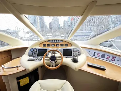 Pre-Owned 2011 Azimut 55E for Sale | Vancouver, BC | M&P Yacht Centre | 67568c362d1d176a550650bf