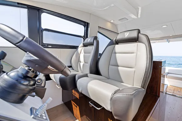2025 Fairline TARGA 50 GT detail image 19
