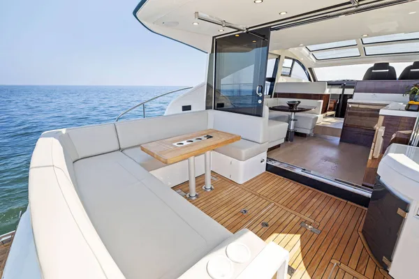 2025 Fairline TARGA 50 GT detail image 12