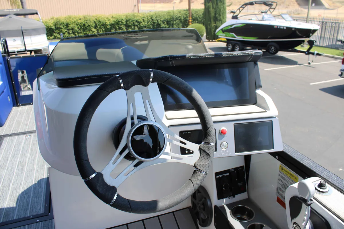 2024 Montara 25 Surf Boss CWDH-6