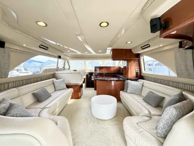 Pre-Owned 2002 Sea ray 560 Sedan Bridge for Sale | Vancouver, BC | M&P Yacht Centre | 678c2da7dd2070a5b007d17f
