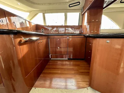 Pre-Owned 2002 Sea ray 560 Sedan Bridge for Sale | Vancouver, BC | M&P Yacht Centre | 678c2da7dd2070a5b007d17f