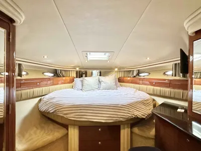 Pre-Owned 2002 Sea ray 560 Sedan Bridge for Sale | Vancouver, BC | M&P Yacht Centre | 678c2da7dd2070a5b007d17f