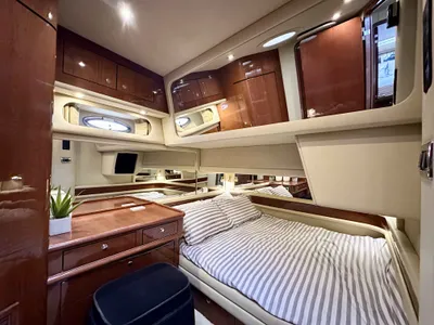 Pre-Owned 2002 Sea ray 560 Sedan Bridge for Sale | Vancouver, BC | M&P Yacht Centre | 678c2da7dd2070a5b007d17f