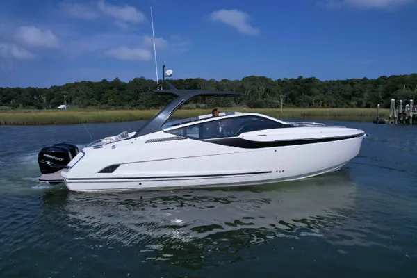 2023 Fairline F-LINE 33 OB detail image 4