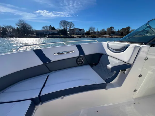 2021 Chaparral 307 SSX detail image 25