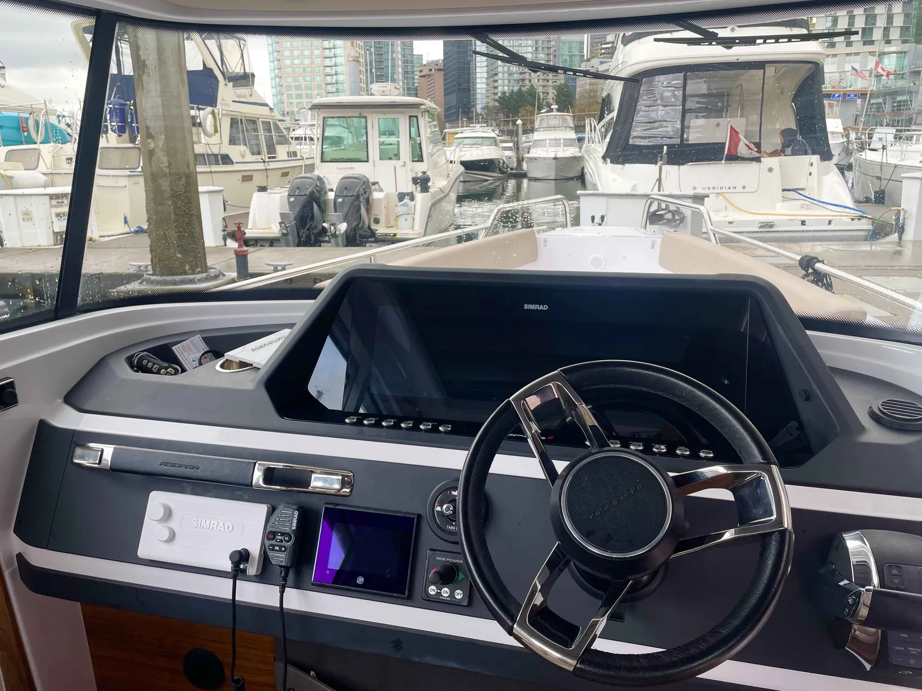 Pre-Owned 2022 Axopar 28 Wet Bar for Sale | Vancouver, BC | M&P Yacht Centre | 678c0a38d8eeb25972096759