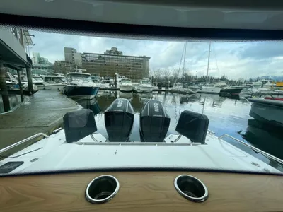 Pre-Owned 2022 Axopar 28 Wet Bar for Sale | Vancouver, BC | M&P Yacht Centre | 678c0a38d8eeb25972096759