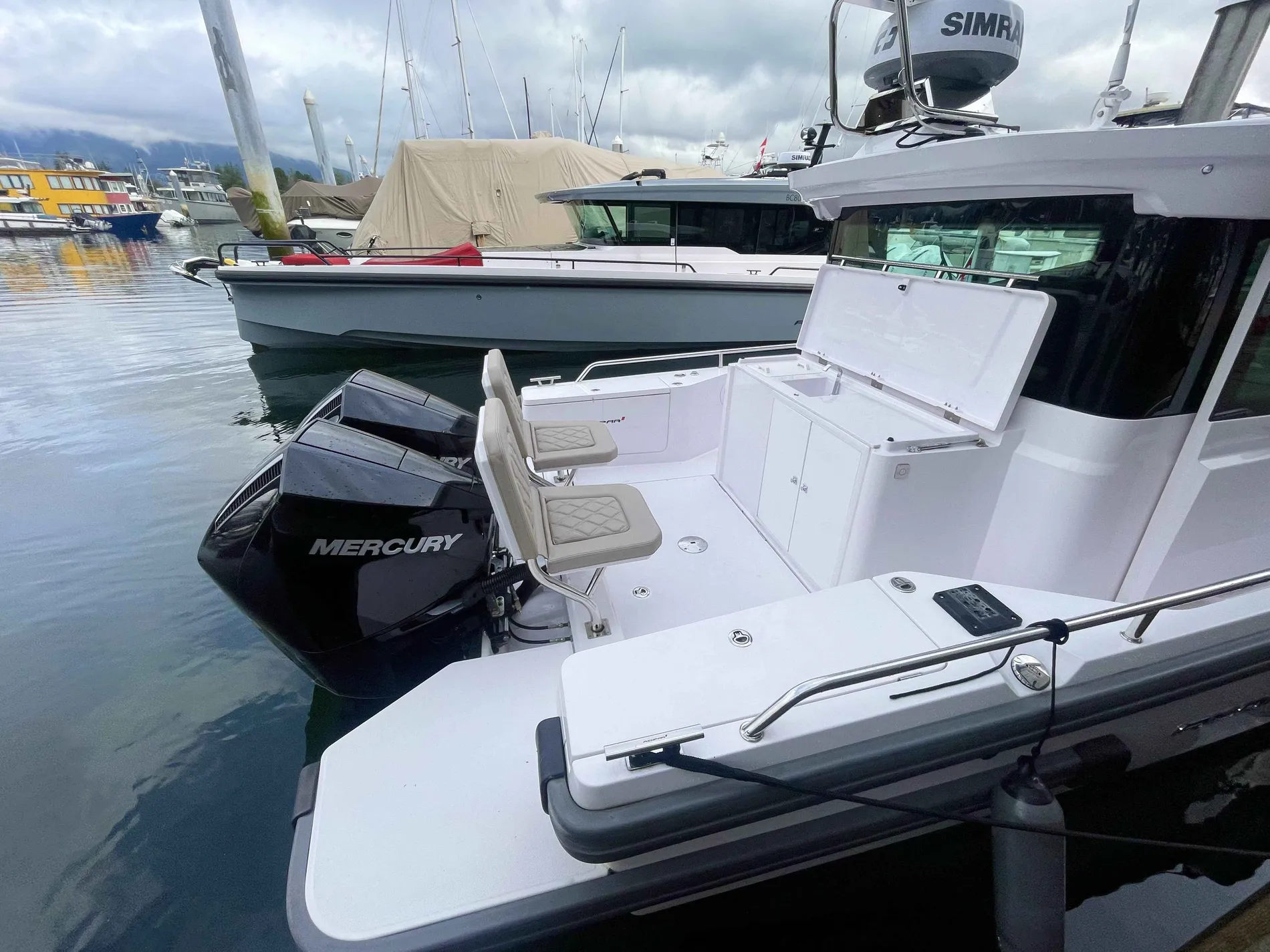 Pre-Owned 2022 Axopar 28 Wet Bar for Sale | Vancouver, BC | M&P Yacht Centre | 678c0a38d8eeb25972096759