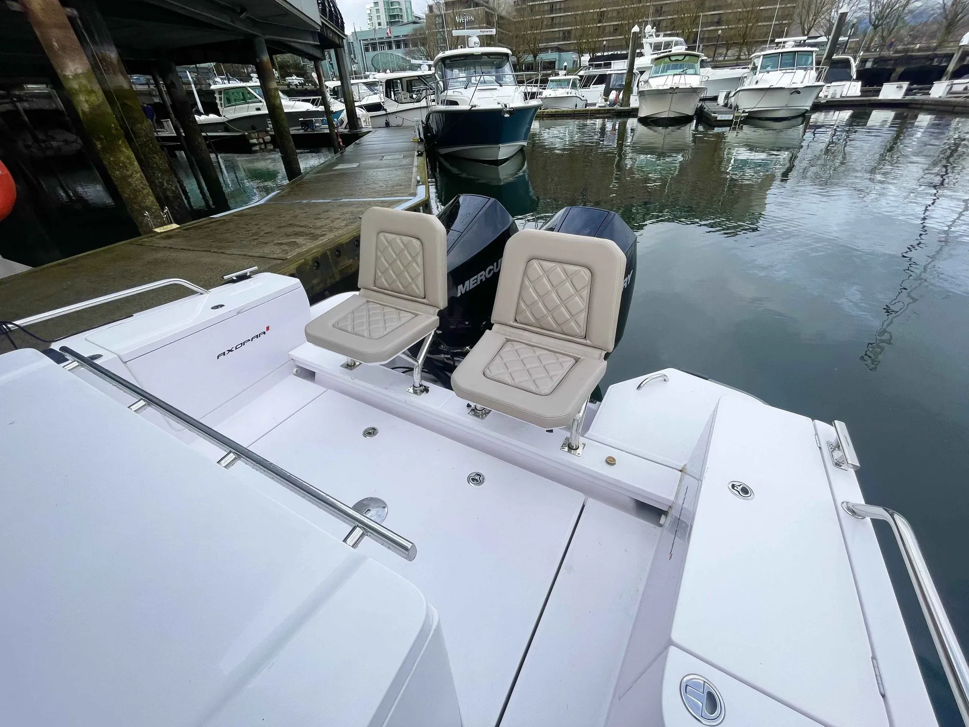 Pre-Owned 2022 Axopar 28 Wet Bar for Sale | Vancouver, BC | M&P Yacht Centre | 678c0a38d8eeb25972096759