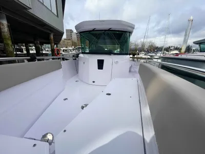 Pre-Owned 2022 Axopar 28 Wet Bar for Sale | Vancouver, BC | M&P Yacht Centre | 678c0a38d8eeb25972096759