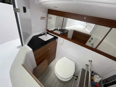 Pre-Owned 2022 Axopar 28 Wet Bar for Sale | Vancouver, BC | M&P Yacht Centre | 678c0a38d8eeb25972096759
