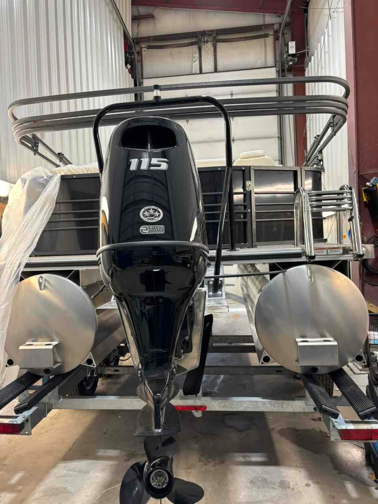 2024 Pontoon 320