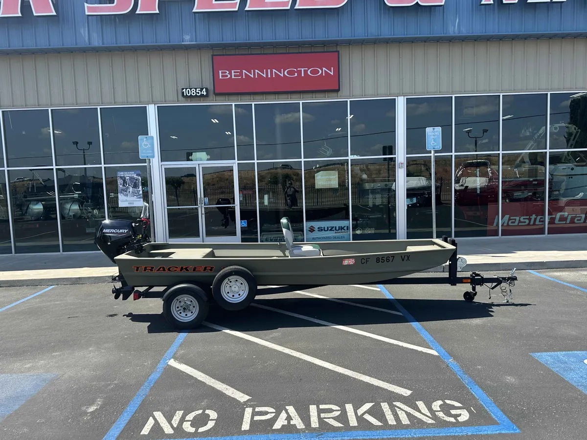 2024 Tracker Grizzly Jon-1