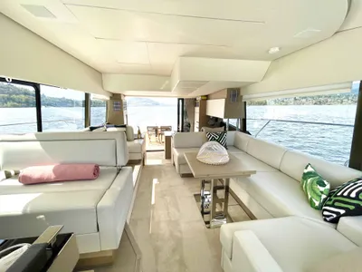 Pre-Owned 2023 Prestige F-Line:520 Fly for Sale | Vancouver, BC | M&P Yacht Centre | 680c1a1f2946740a8d020b33
