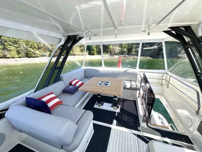 Pre-Owned 2023 Prestige F-Line:520 Fly for Sale | Vancouver, BC | M&P Yacht Centre | 680c1a1f2946740a8d020b33
