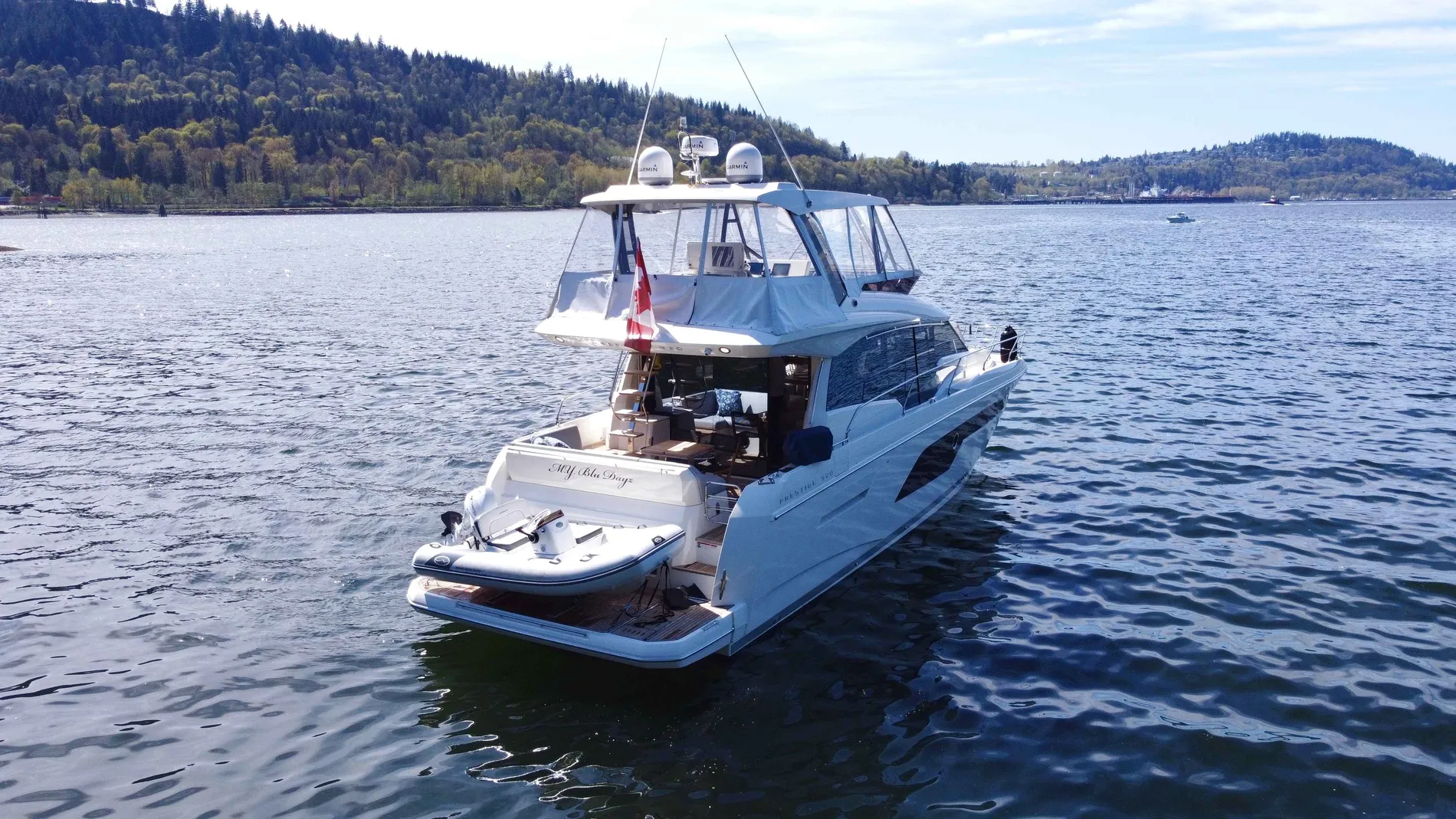Pre-Owned 2023 Prestige F-Line:520 Fly for Sale | Vancouver, BC | M&P Yacht Centre | 680c1a1f2946740a8d020b33