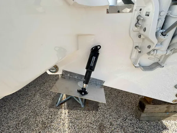 2025 Pursuit S 328 detail image 6