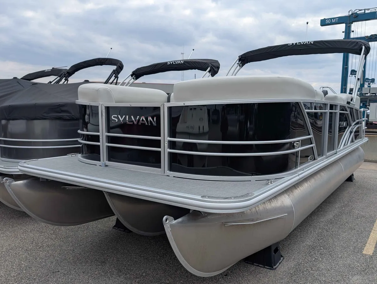 boat-carouselImage-image