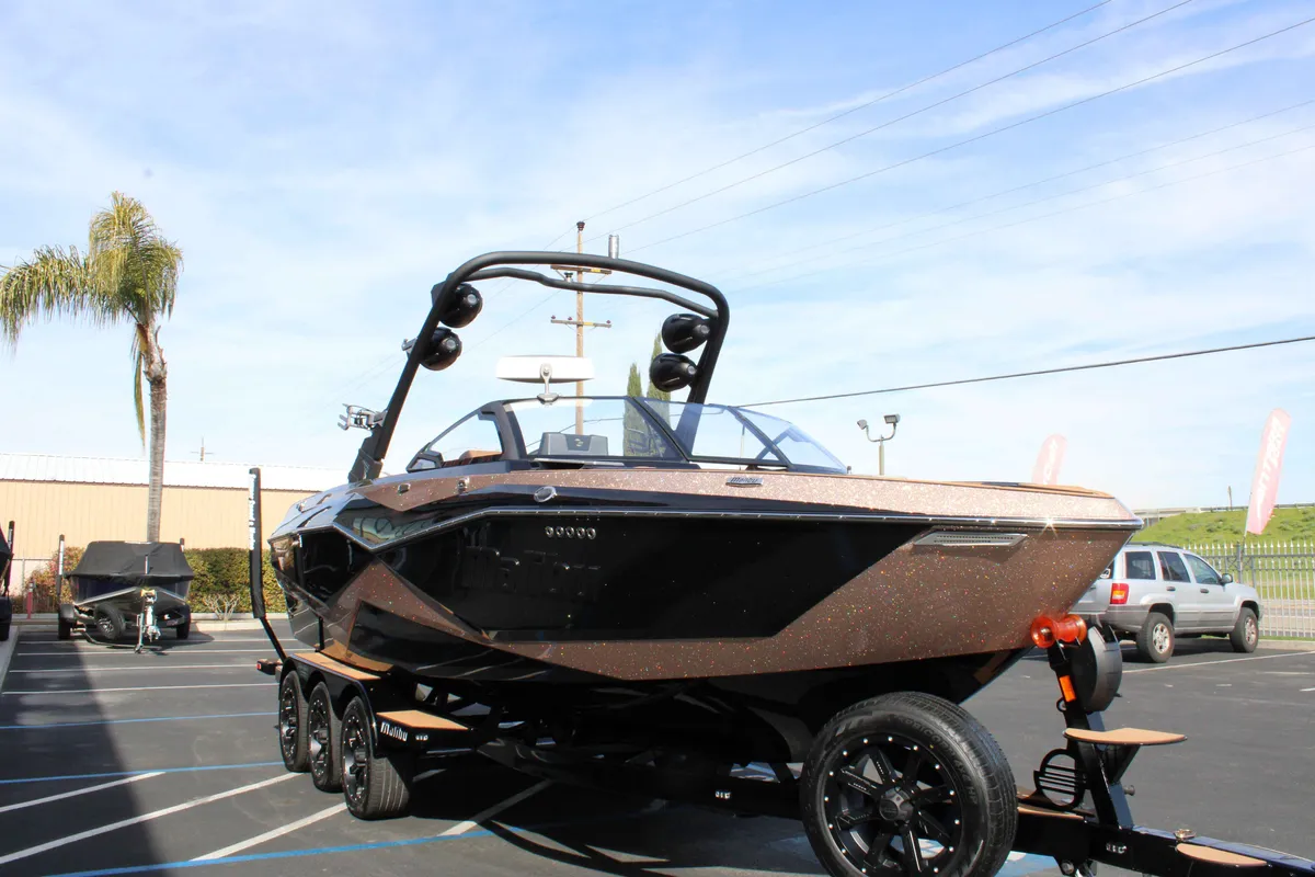 2024 Malibu Wakesetter 25 LSV-2