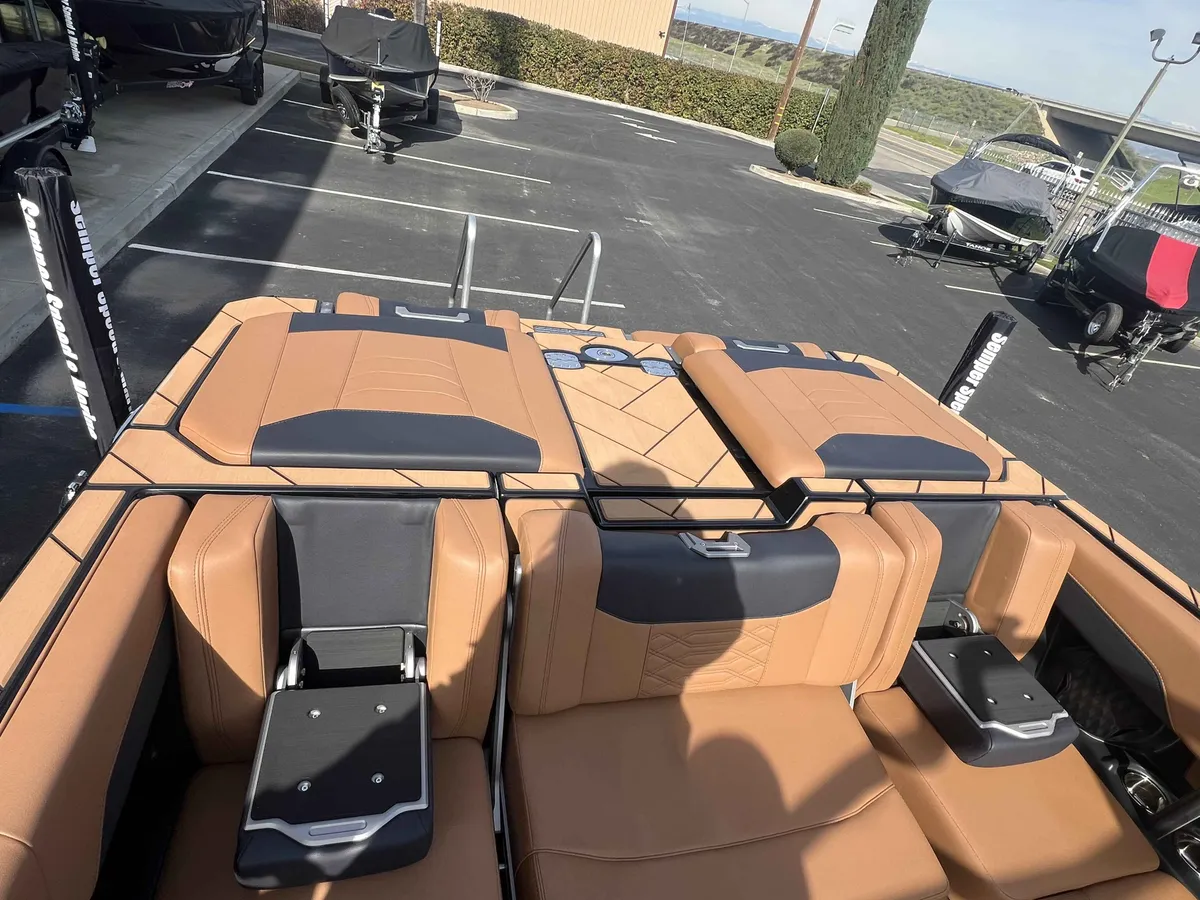 2024 Malibu Wakesetter 25 LSV-6