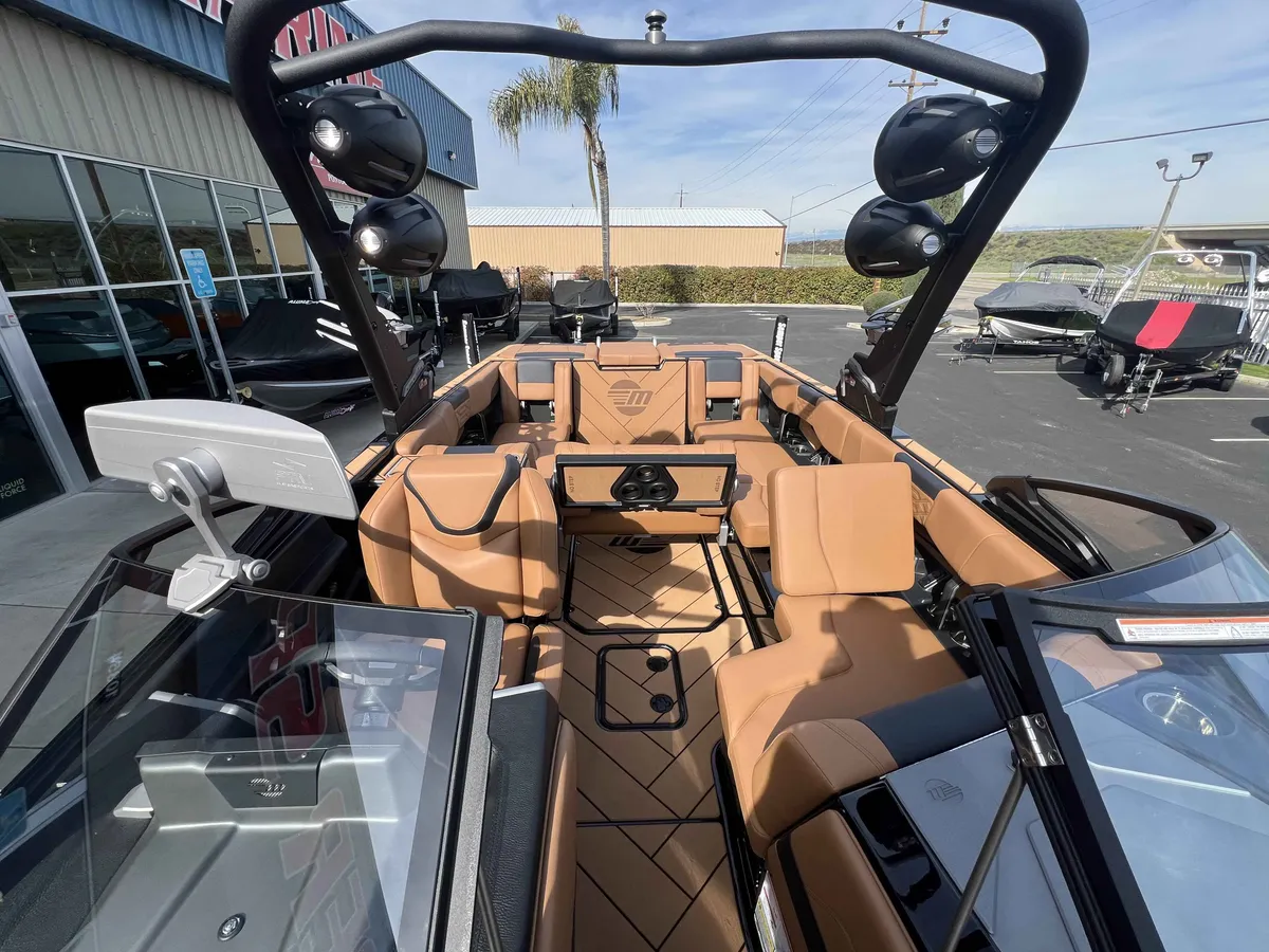 2024 Malibu Wakesetter 25 LSV-8