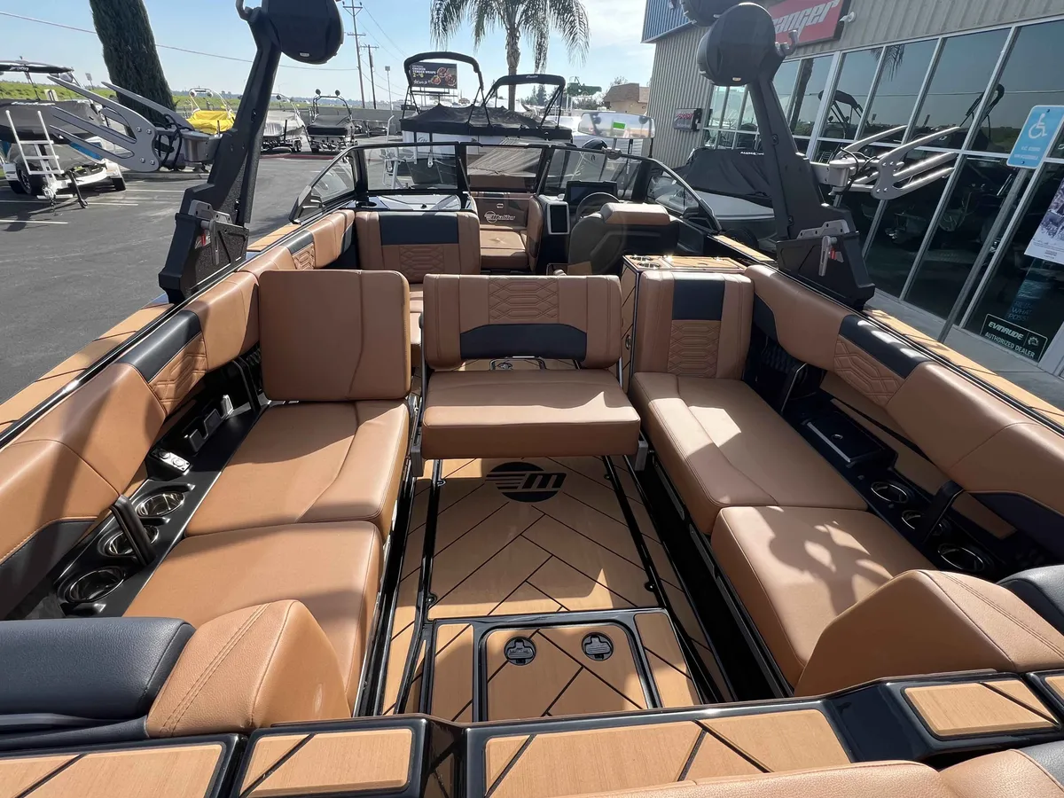 2024 Malibu Wakesetter 25 LSV-4