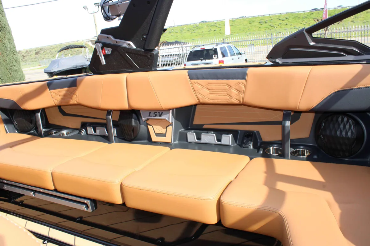 2024 Malibu Wakesetter 25 LSV-9