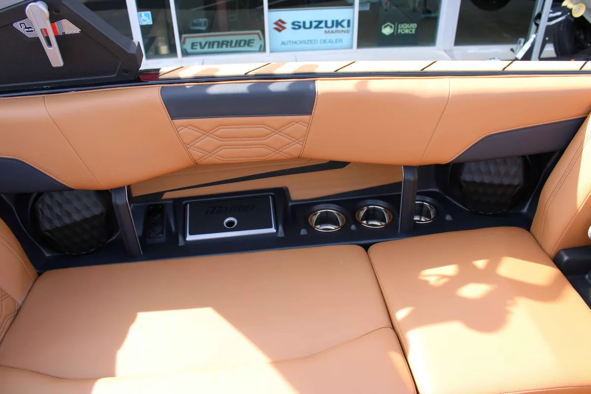 2024 Malibu Wakesetter 25 LSV-10