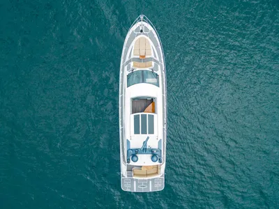 Pre-Owned 2016 Sea ray L 590 for Sale | Vancouver, BC | M&P Yacht Centre | 6825a54236433266770c96ff