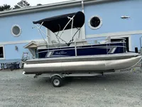 2025 SunChaser Vista 18 Fish-2