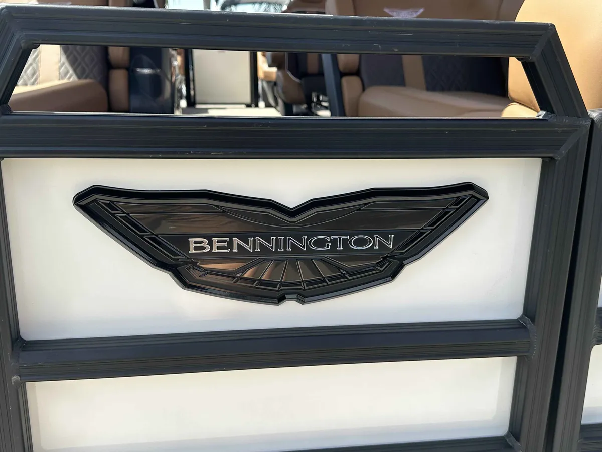 2025 Bennington 24 MFB-7