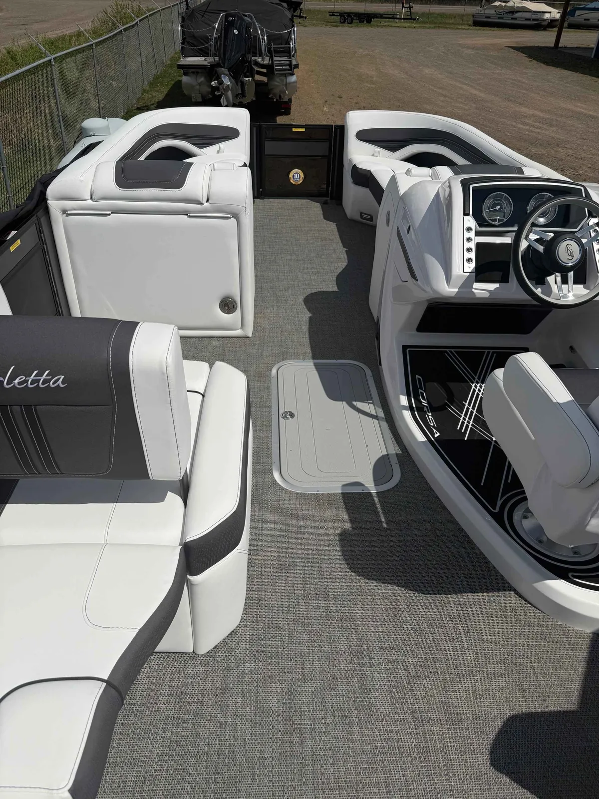 boat-carouselImage-image