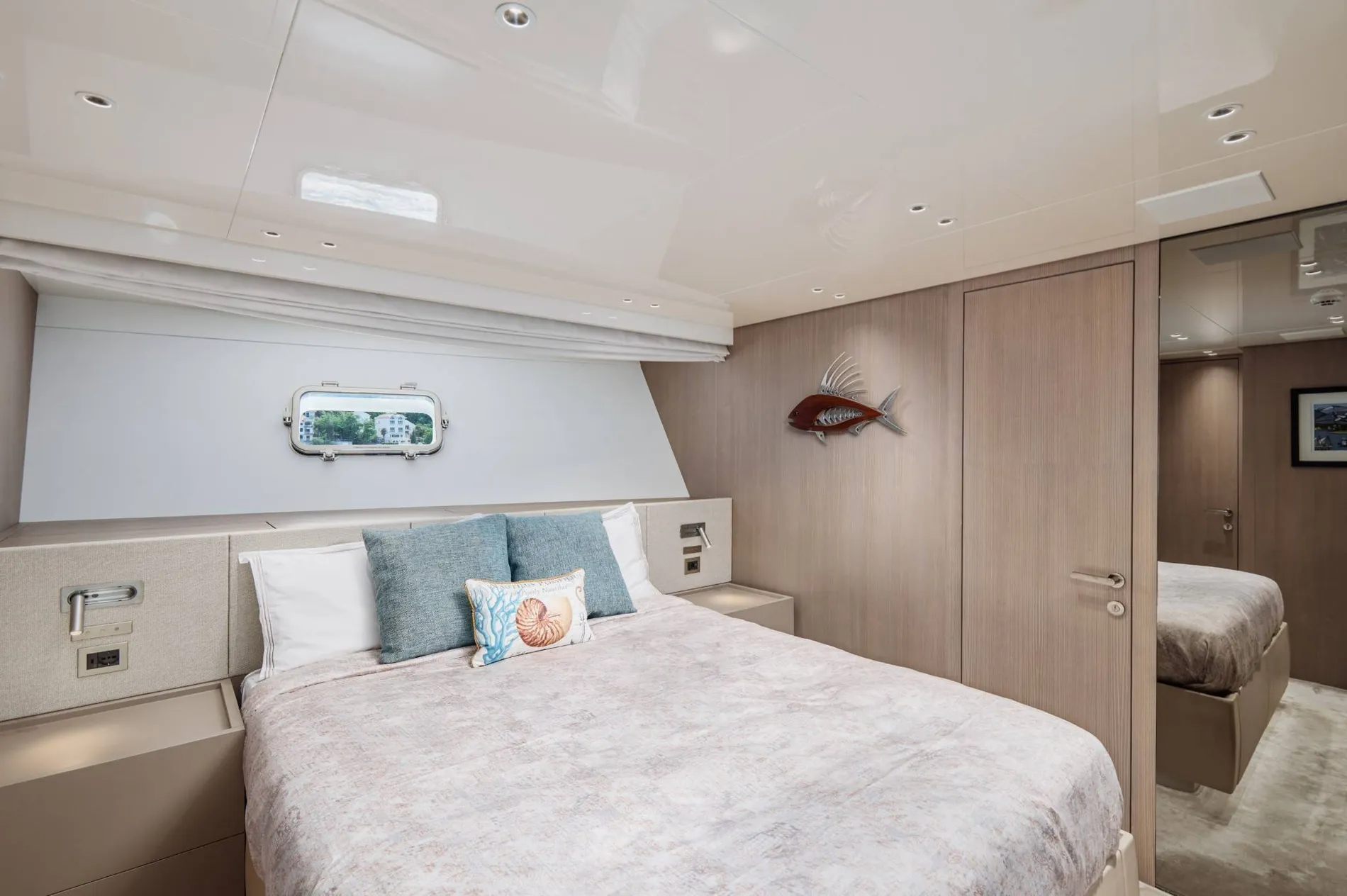 Pre-Owned 2020 Sanlorenzo SX88 for Sale | Vancouver, BC | M&P Yacht Centre | 6840d55e2f5140ce4803efcc