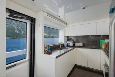 Pre-Owned 2020 Sanlorenzo SX88 for Sale | Vancouver, BC | M&P Yacht Centre | 6840d55e2f5140ce4803efcc