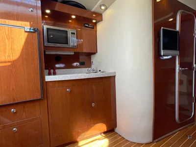 Pre-Owned 2007 Regal 3760 Commodore for Sale | Vancouver, BC | M&P Yacht Centre | 6840e7fb8b846d76a40da5b3