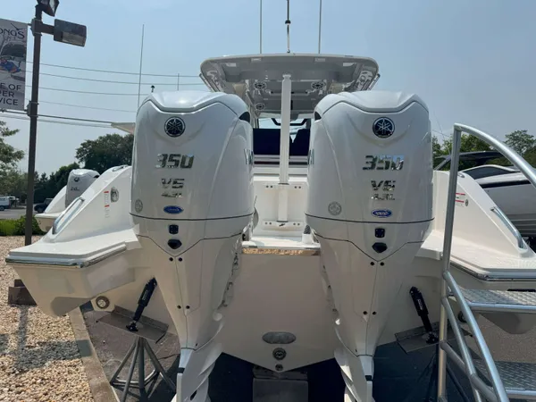 2025 Pursuit S 328 detail image 5