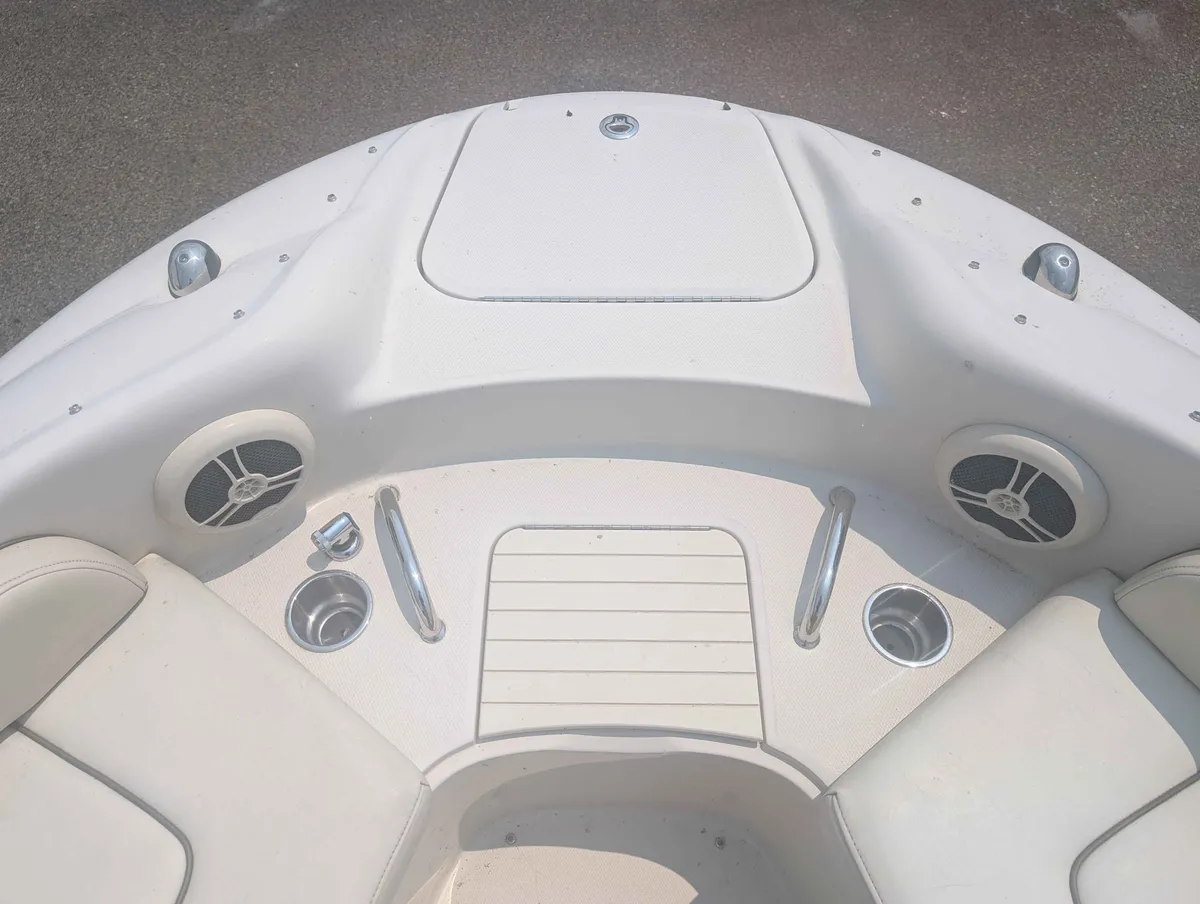 boat-carouselImage-image