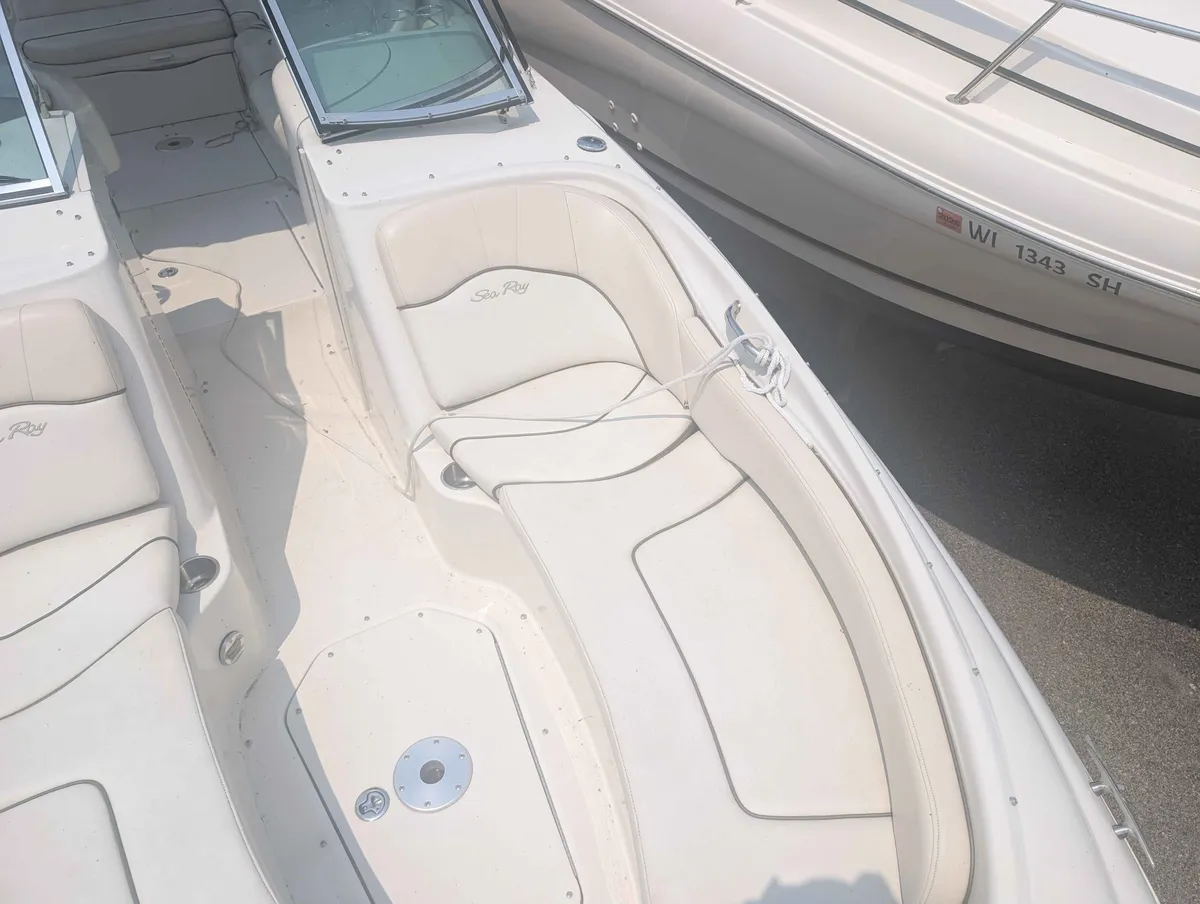 boat-carouselImage-image