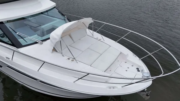 2025 Regal 38 FXO detail image 8