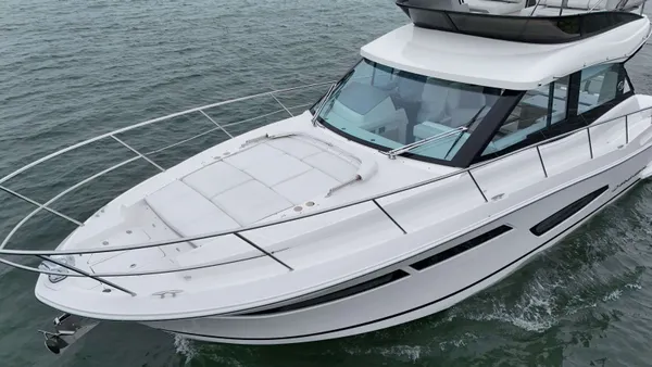 2025 Regal 38 FXO detail image 9