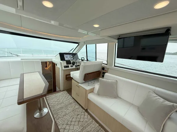 2025 Regal 38 FXO detail image 36