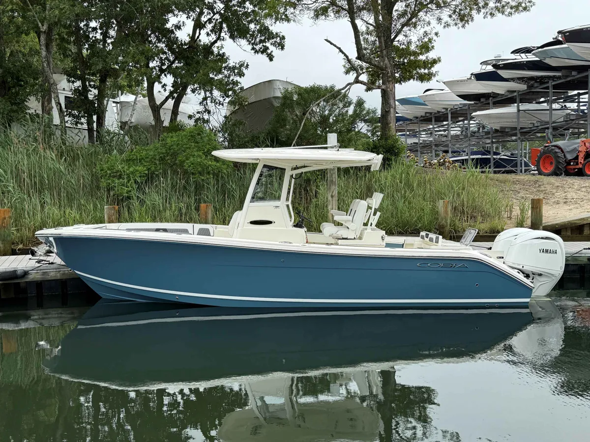 2025 Cobia 265 OPEN